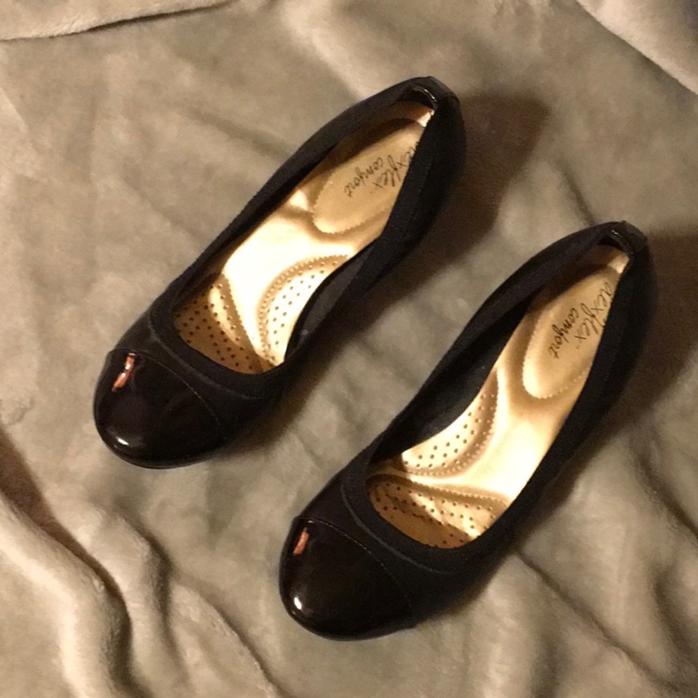Black Wedges